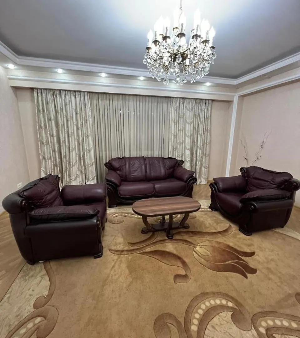 Big Apartment Тбилиси